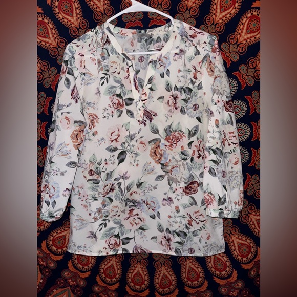 ❤️ Dalia Floral Print Blouse size medium - Picture 5 of 15